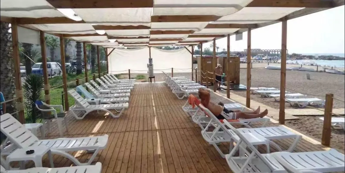 Guenes Villa Bahce Kati Antalya